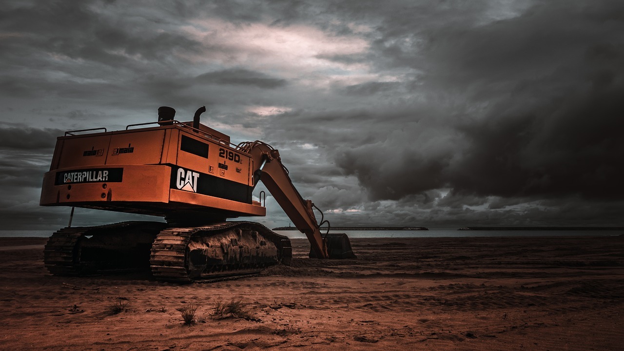 excavator, sand, beach-5649341.jpg